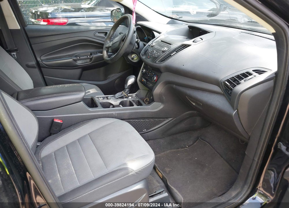 2017 FORD ESCAPE S VIN: 1FMCU0F70HUB86385
