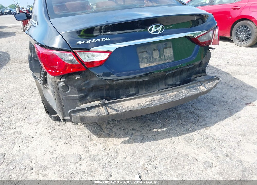 2013 HYUNDAI SONATA GLS VIN: 5NPEB4AC0DH556026