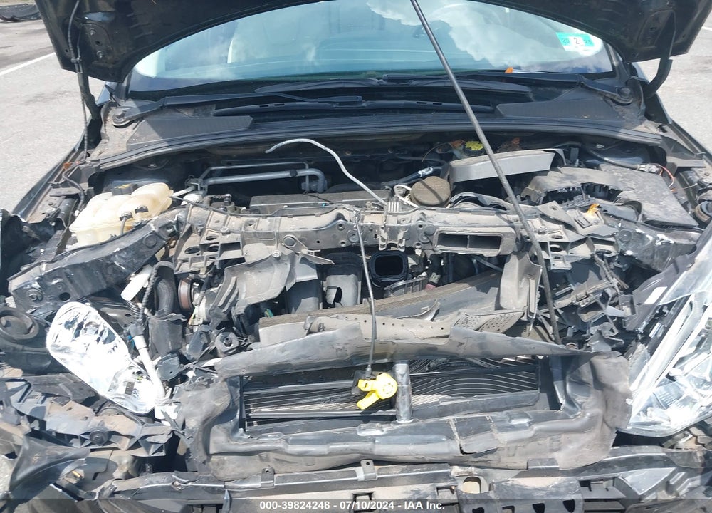 2015 FORD FOCUS TITANIUM VIN: 1FADP3J20FL297590