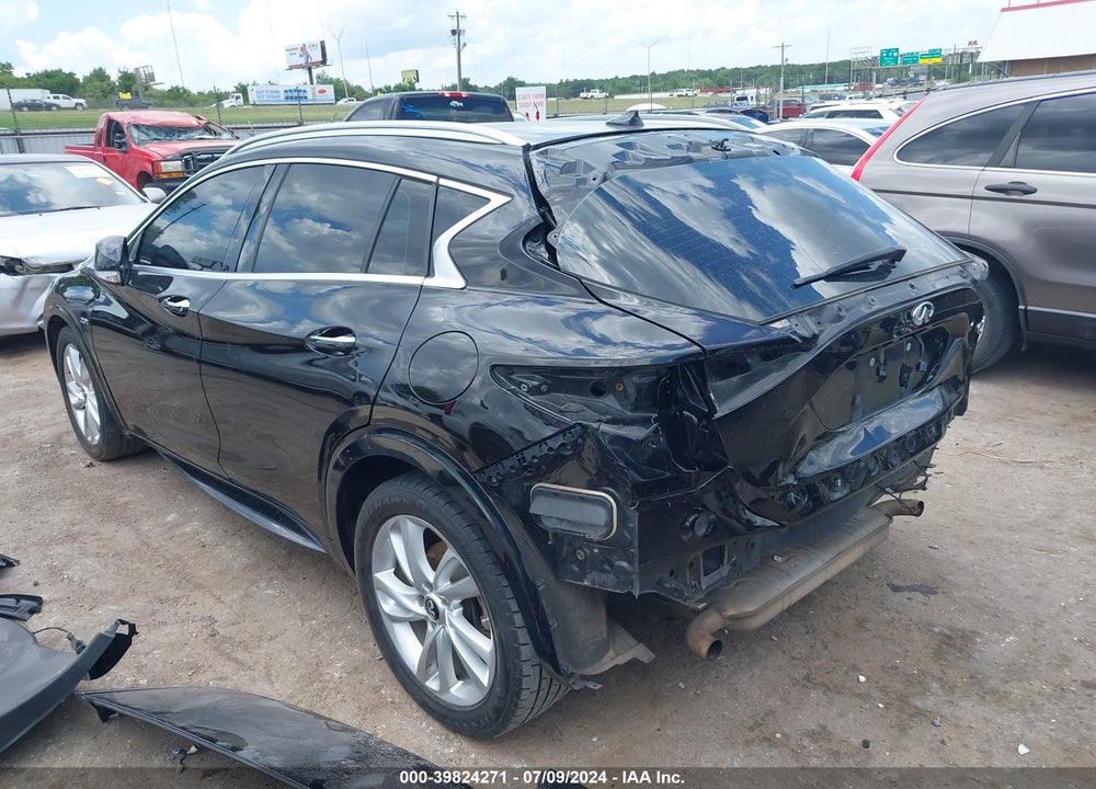 2017 INFINITI QX30 PREMIUM VIN: SJKCH5CP5HA033574