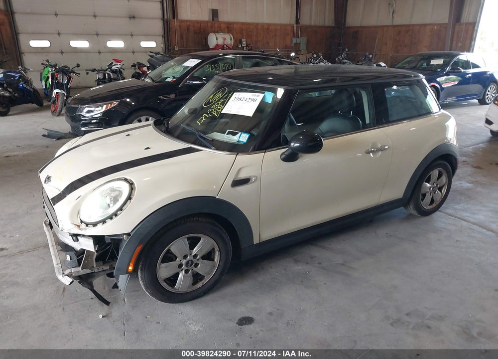 2016 MINI HARDTOP COOPER VIN: WMWXP5C57G3B15539