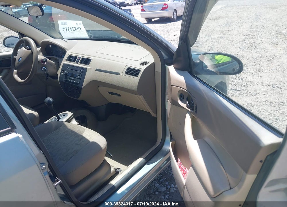 2005 FORD FOCUS ZX4 VIN: 1FAFP34N25W291155