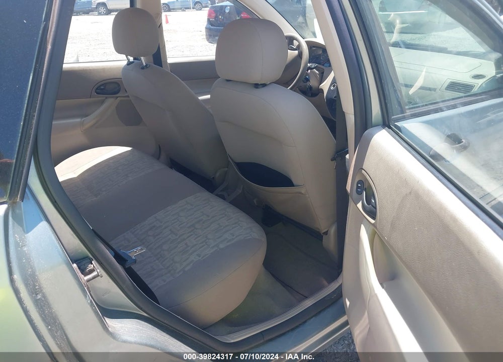 2005 FORD FOCUS ZX4 VIN: 1FAFP34N25W291155