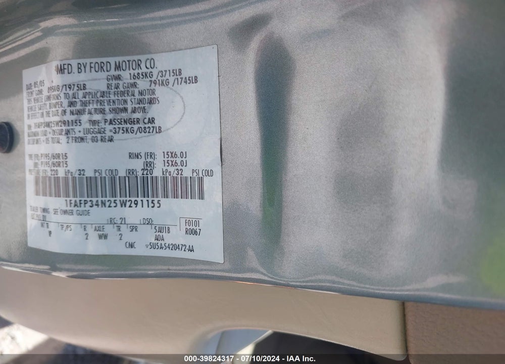 2005 FORD FOCUS ZX4 VIN: 1FAFP34N25W291155