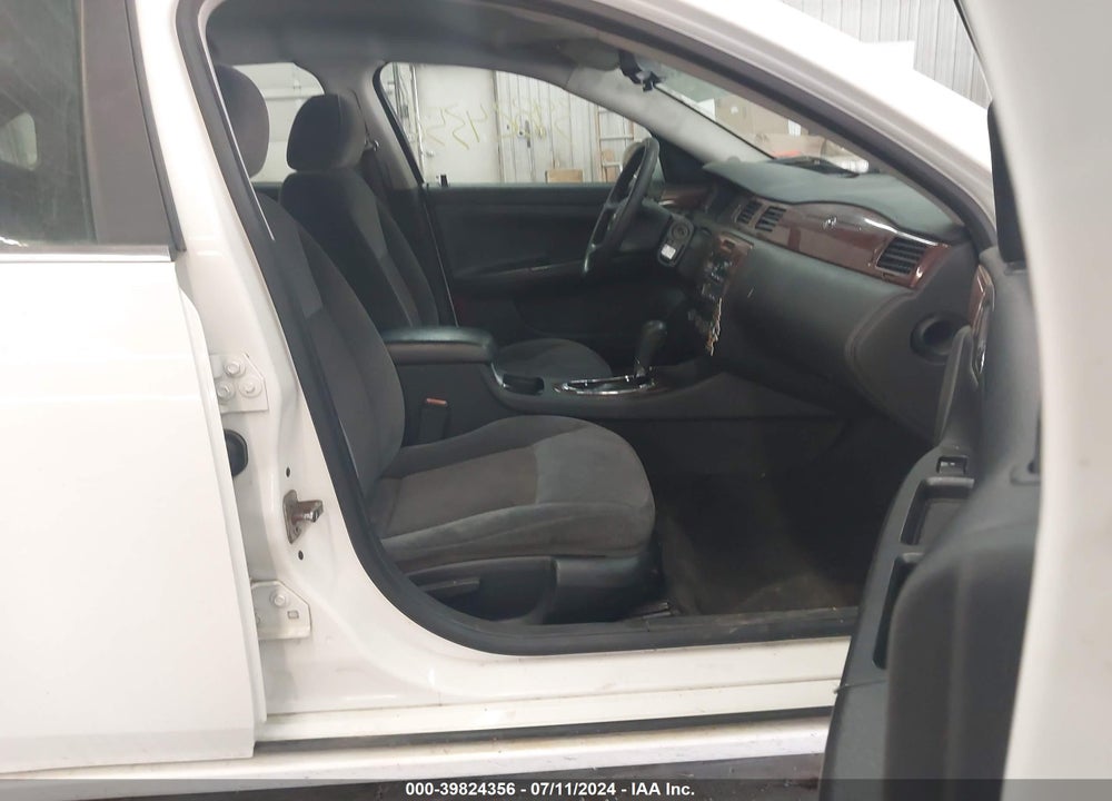 2008 CHEVROLET IMPALA LS VIN: 2G1WB58K381250638