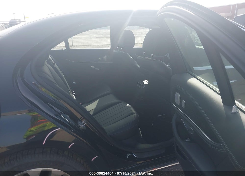 2017 MERCEDES-BENZ E 300 VIN: WDDZF4JB8HA232919