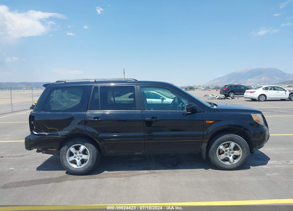 2008 HONDA PILOT EX VIN: 5FNYF18478B015073