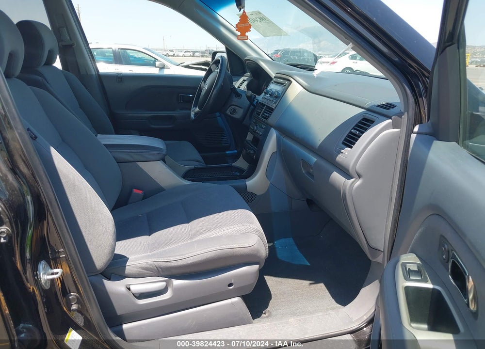 2008 HONDA PILOT EX VIN: 5FNYF18478B015073