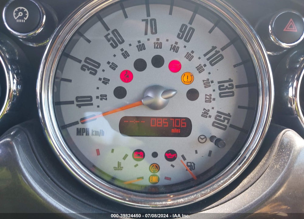2007 MINI COOPER S VIN: WMWRH33527TJ43241