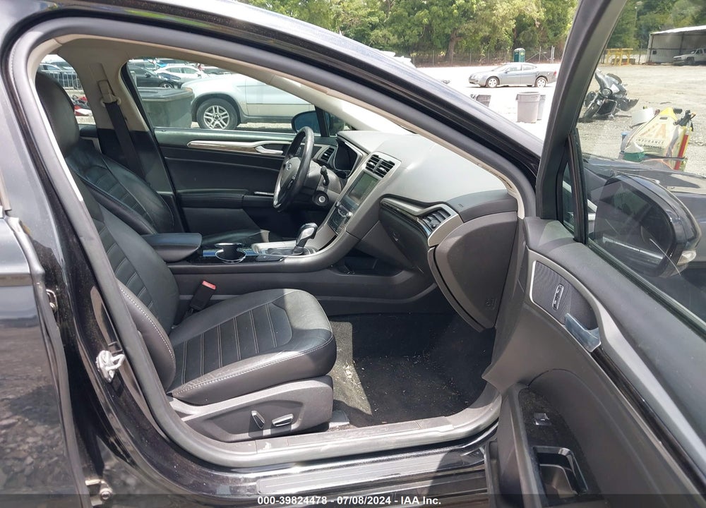 2014 FORD FUSION SE VIN: 3FA6P0HD5ER232345