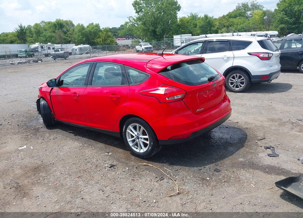 2015 FORD FOCUS SE VIN: 1FADP3K22FL258921