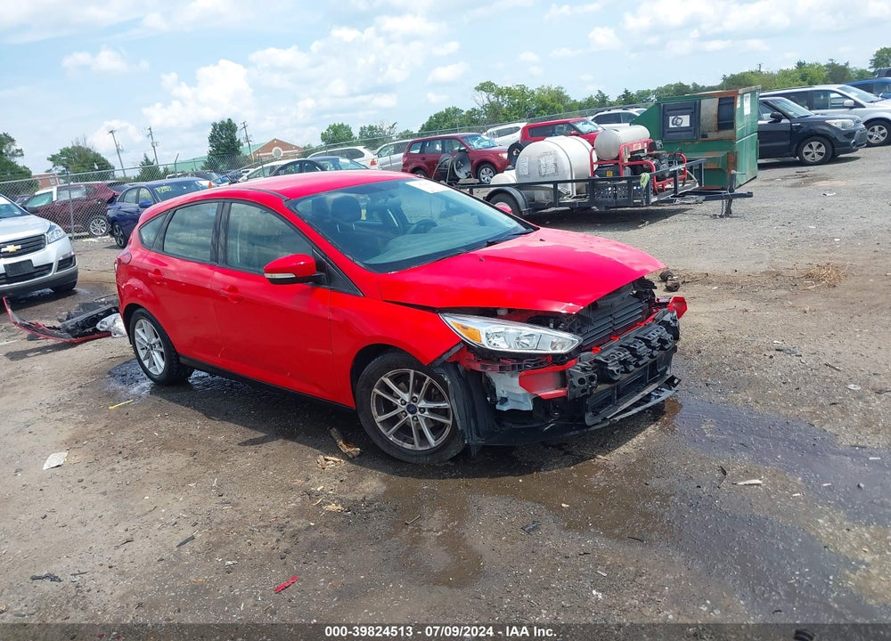 2015 FORD FOCUS SE VIN: 1FADP3K22FL258921