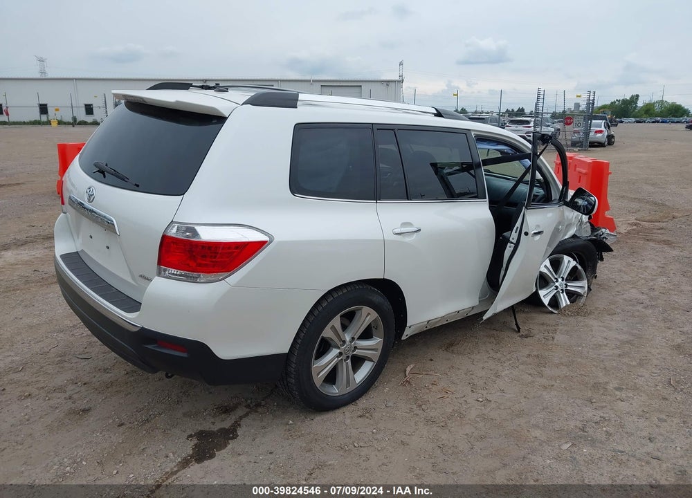 2013 TOYOTA HIGHLANDER LIMITED V6 VIN: 5TDDK3EH6DS264824