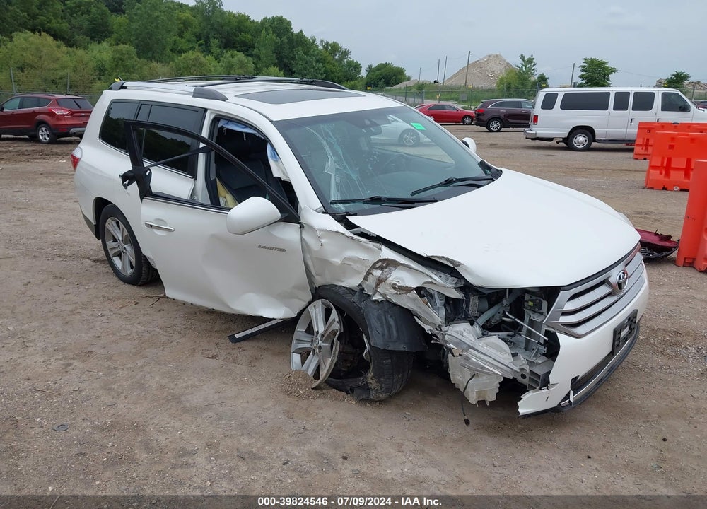 2013 TOYOTA HIGHLANDER LIMITED V6 VIN: 5TDDK3EH6DS264824