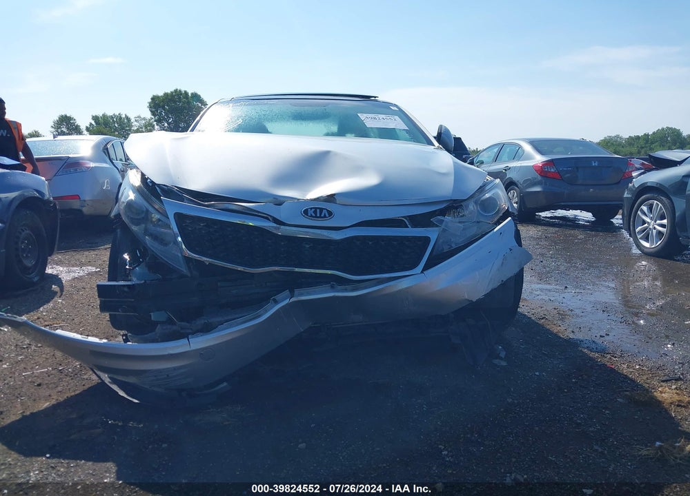 2011 KIA OPTIMA EX VIN: KNAGN4A75B5051855
