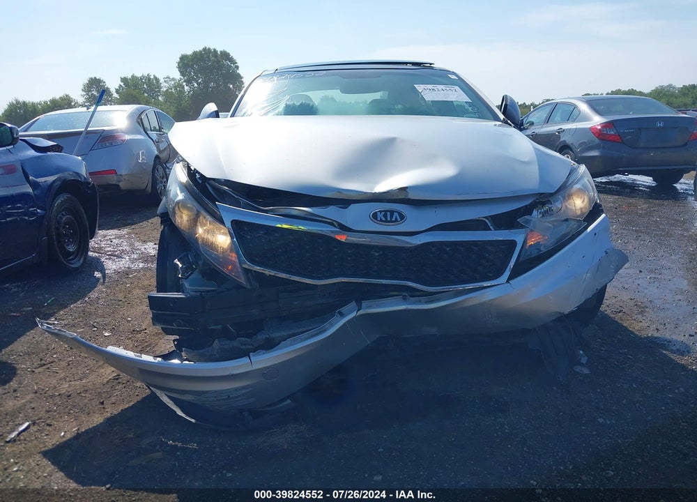 2011 KIA OPTIMA EX VIN: KNAGN4A75B5051855