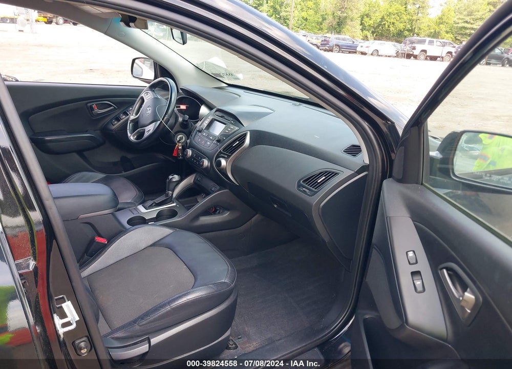 2015 HYUNDAI TUCSON SE VIN: KM8JUCAG9FU968505