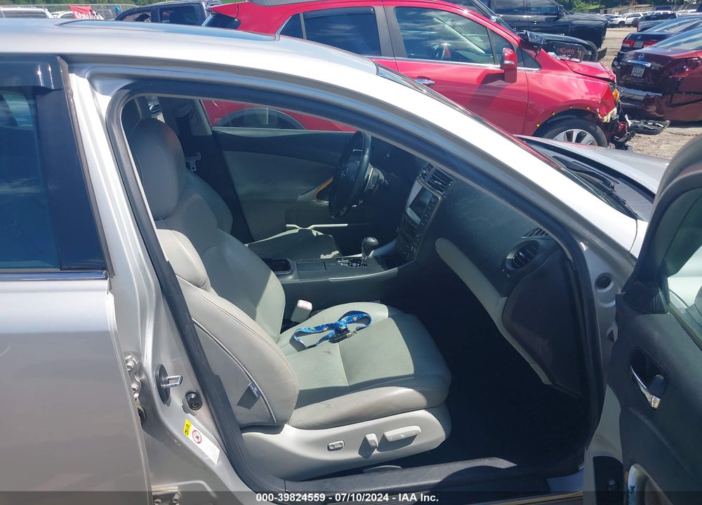 2006 LEXUS IS 250 VIN: JTHBK262465022035