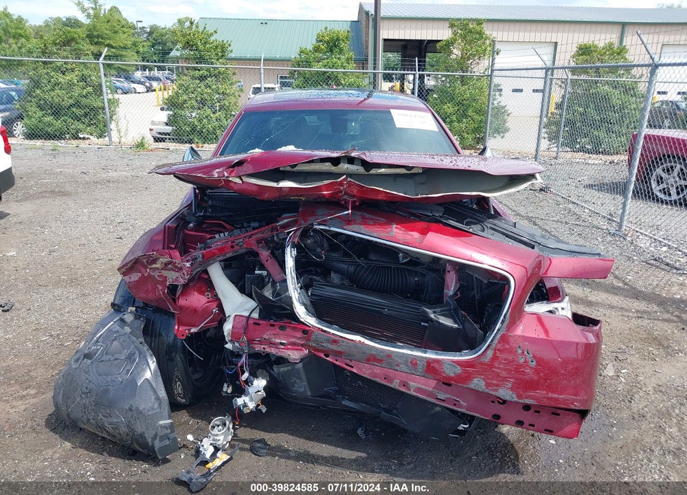 2018 CHRYSLER 300 LIMITED VIN: 2C3CCAEG3JH137502