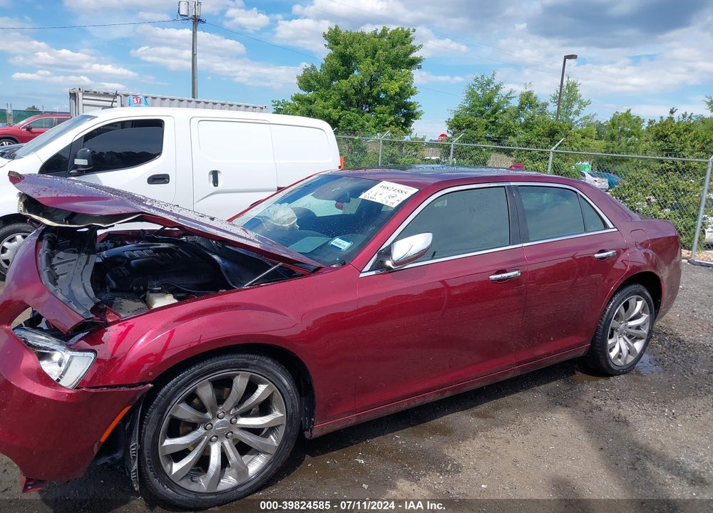 2018 CHRYSLER 300 LIMITED VIN: 2C3CCAEG3JH137502