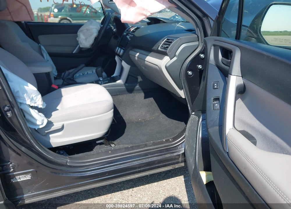 2016 SUBARU FORESTER 2.5I PREMIUM VIN: JF2SJAFC8GH547883