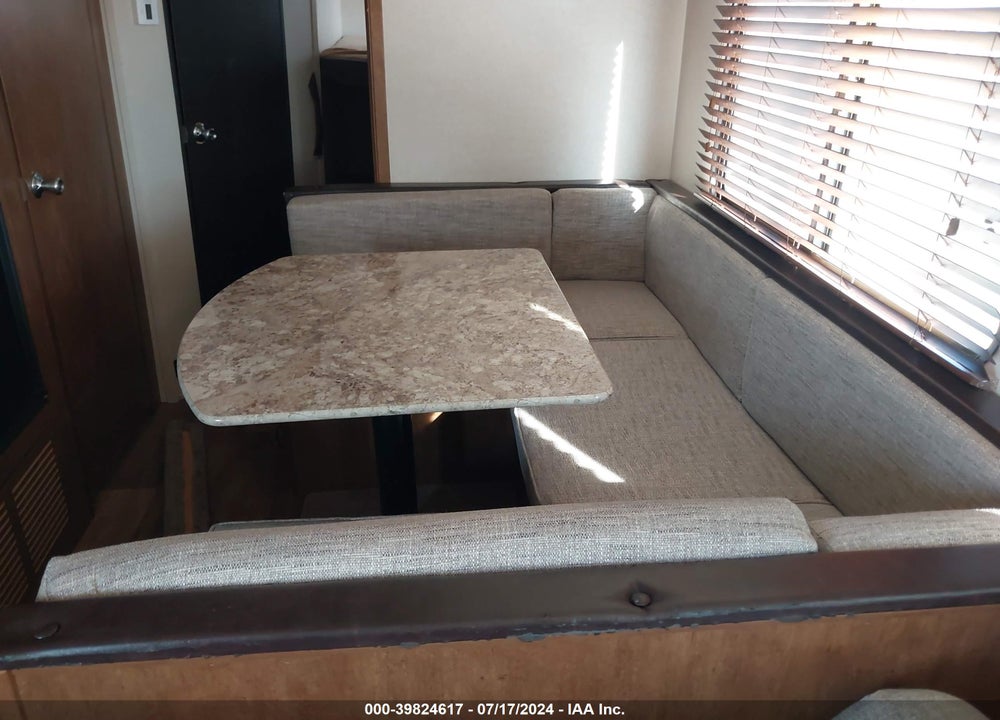 2018 FOREST RIVER WILDWOOD VIN: 4X4TWDB25J7357470