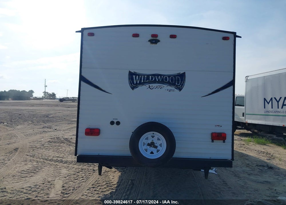 2018 FOREST RIVER WILDWOOD VIN: 4X4TWDB25J7357470