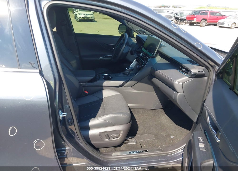 2021 TOYOTA VENZA XLE VIN: JTEAAAAH7MJ065371