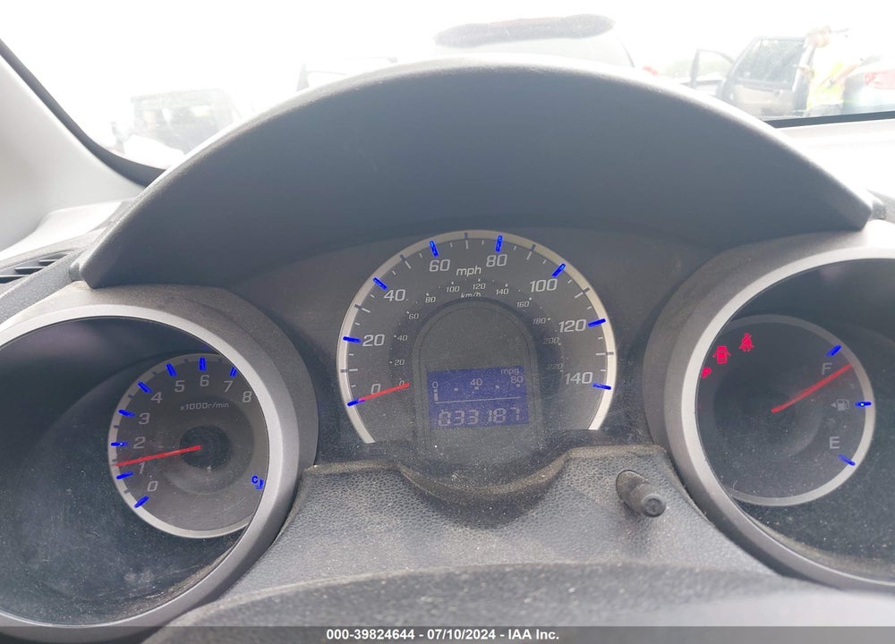 2010 HONDA FIT VIN: JHMGE8H24AC031870