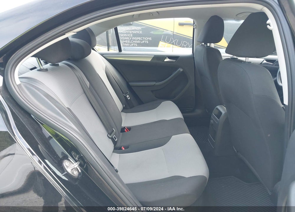 2018 VOLKSWAGEN JETTA 1.4T S VIN: 3VW2B7AJ4JM244555