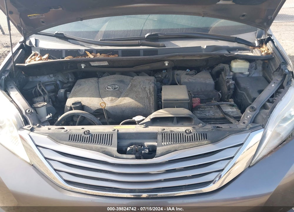 2017 TOYOTA SIENNA VIN: 5TDYZ3DC8HS819149