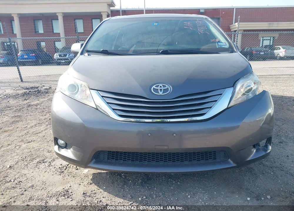 2017 TOYOTA SIENNA VIN: 5TDYZ3DC8HS819149