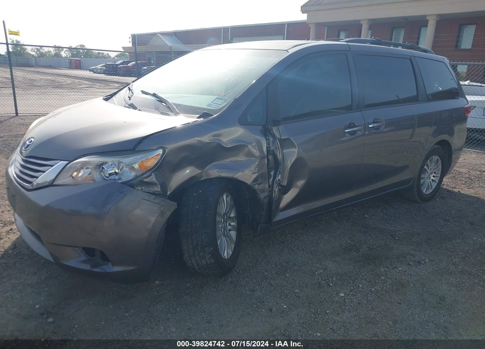 2017 TOYOTA SIENNA VIN: 5TDYZ3DC8HS819149