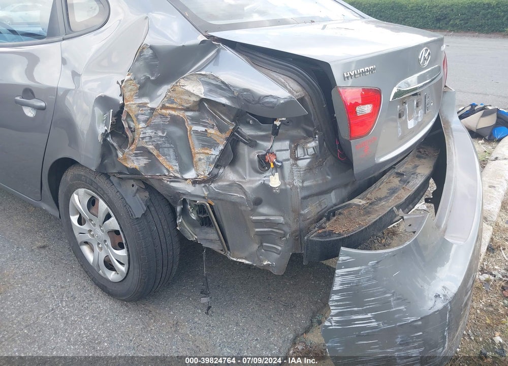 2010 HYUNDAI ELANTRA GLS VIN: KMHDU4AD8AU179148