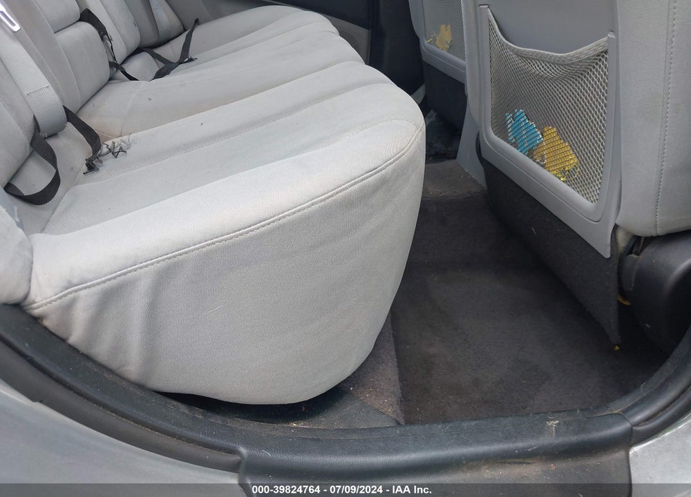2010 HYUNDAI ELANTRA GLS VIN: KMHDU4AD8AU179148