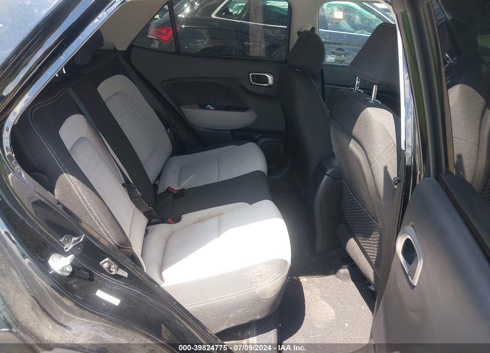 2021 HYUNDAI VENUE SEL VIN: KMHRC8A35MU113930