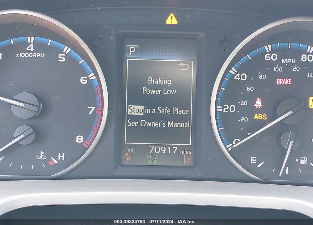 2017 TOYOTA RAV4 XLE VIN: 2T3RFREV5HW642171