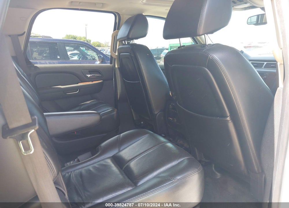 2007 CHEVROLET TAHOE LTZ VIN: 1GNFC13J67R201054