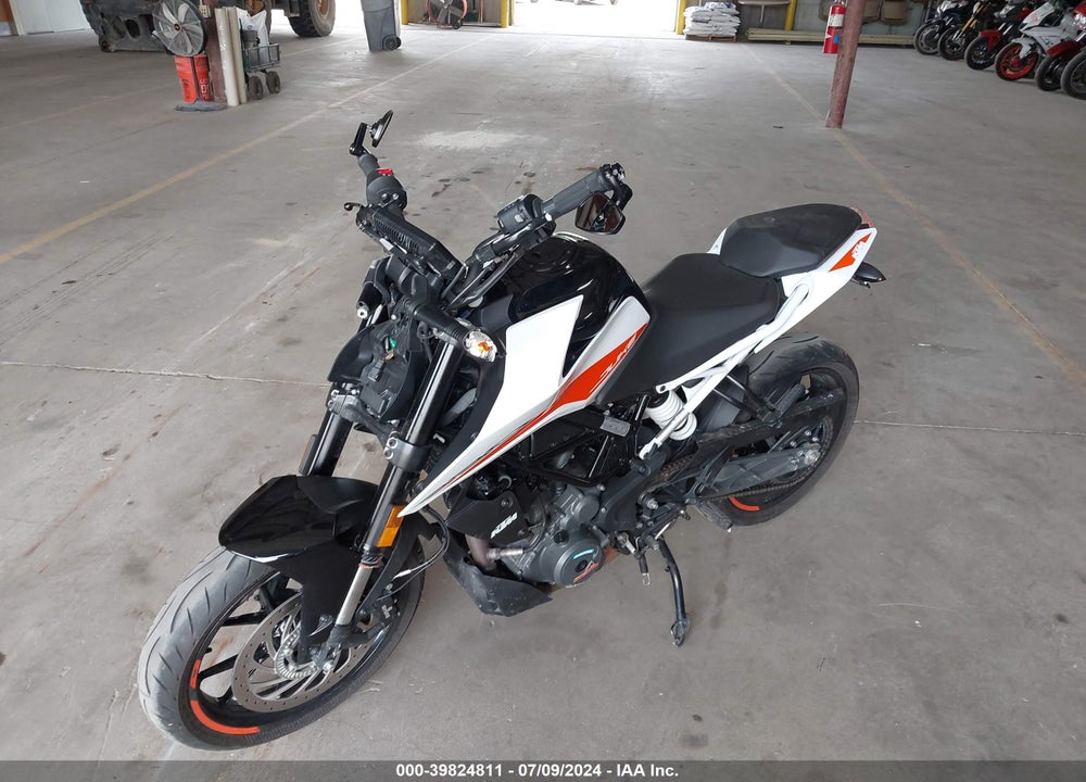 2021 KTM 390 DUKE VIN: MD2JPJ406MC275855
