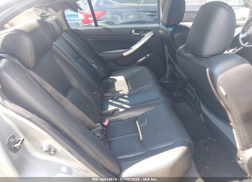 2006 INFINITI G35X VIN: JNKCV51F86M613837