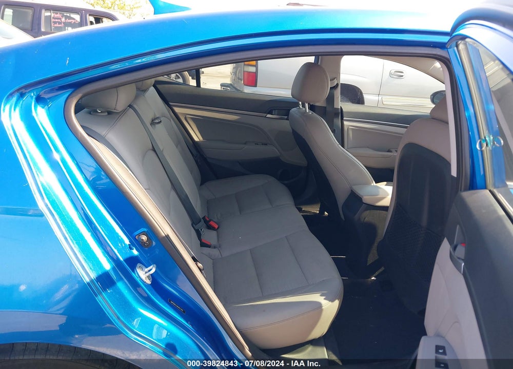 2017 HYUNDAI ELANTRA LIMITED VIN: 5NPD84LF0HH017445