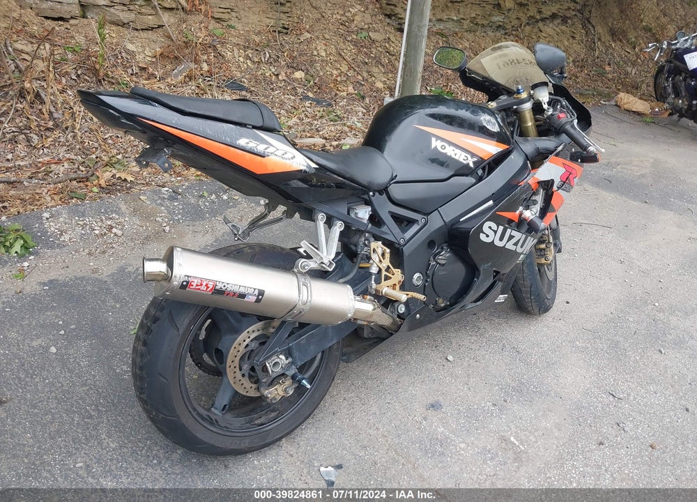 2004 SUZUKI GSX-R600 K VIN: JS1GN7CA042101430