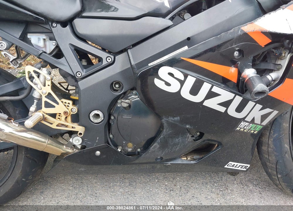 2004 SUZUKI GSX-R600 K VIN: JS1GN7CA042101430