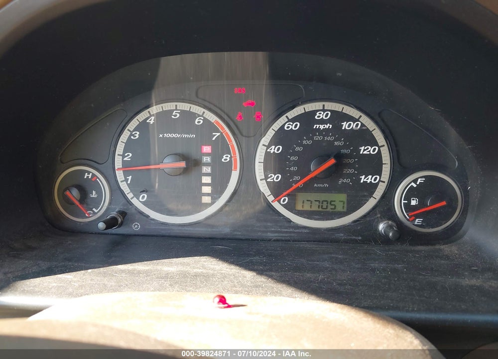 2002 HONDA CR-V LX VIN: JHLRD68462C001082