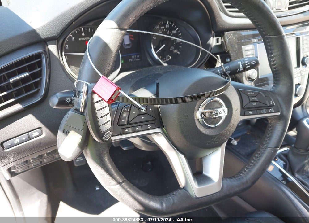 2018 NISSAN ROGUE SL VIN: JN8AT2MV0JW318152
