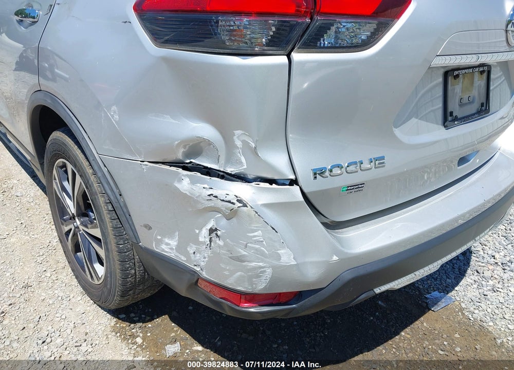 2018 NISSAN ROGUE SL VIN: JN8AT2MV0JW318152