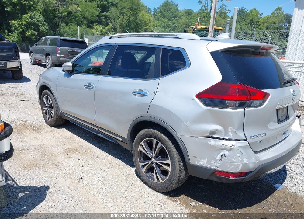 2018 NISSAN ROGUE SL VIN: JN8AT2MV0JW318152