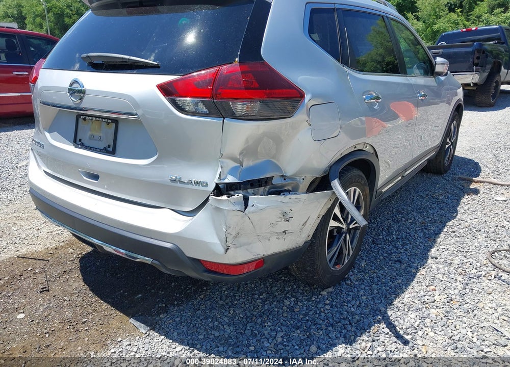 2018 NISSAN ROGUE SL VIN: JN8AT2MV0JW318152