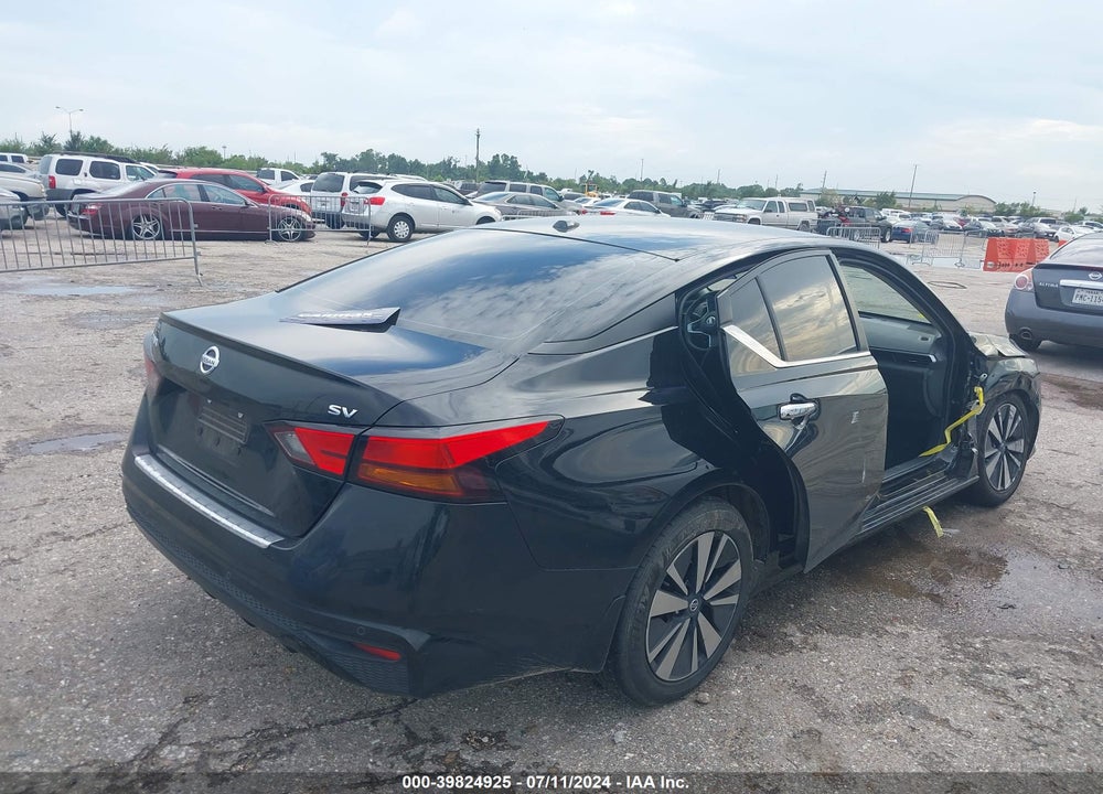 2021 NISSAN ALTIMA SV FWD VIN: 1N4BL4DVXMN330403