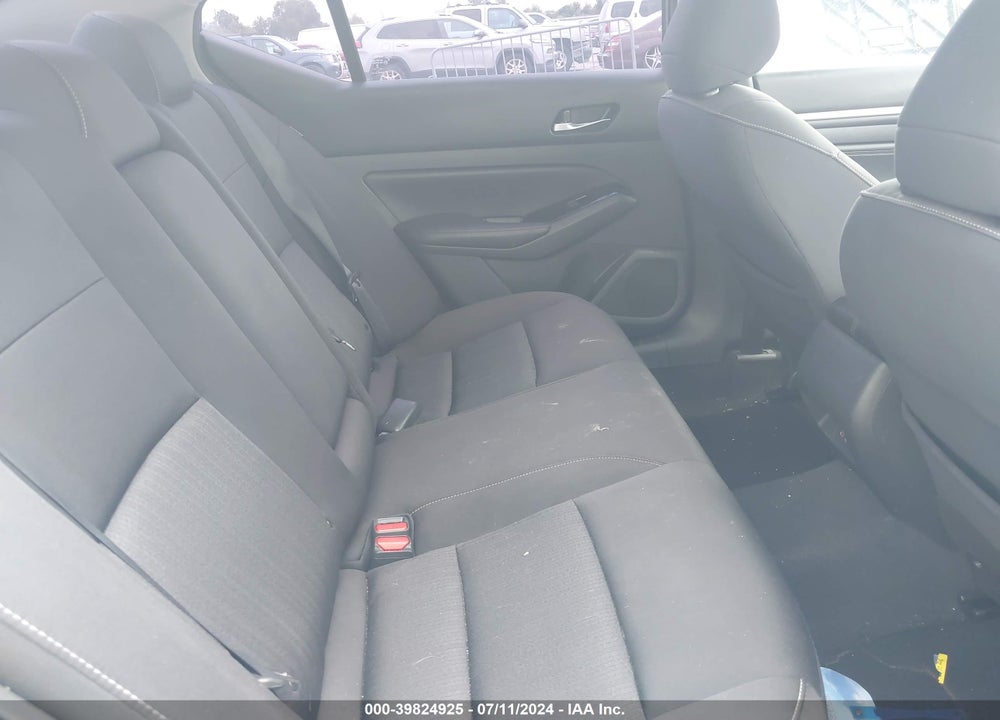 2021 NISSAN ALTIMA SV FWD VIN: 1N4BL4DVXMN330403